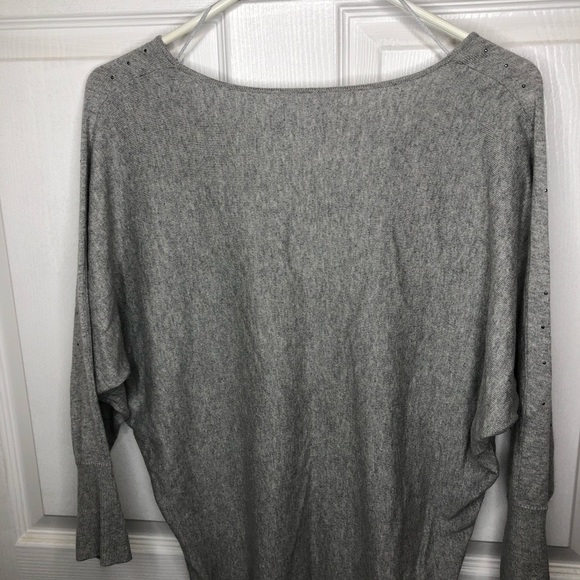 Sweater - Picture 2 of 3